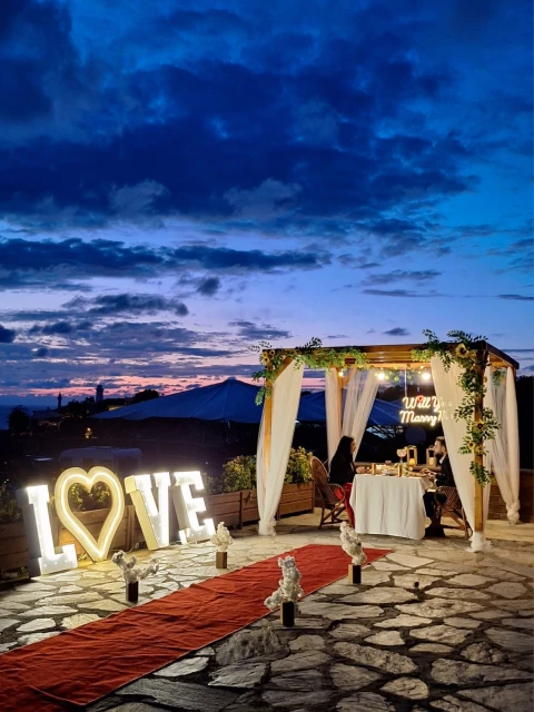 Loveday İstanbul