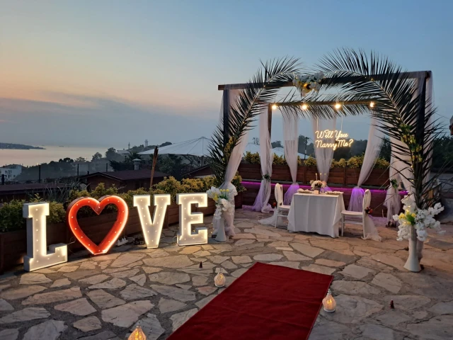 Loveday İstanbul