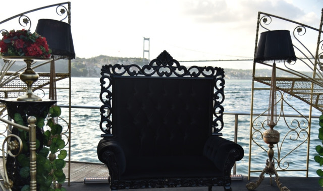 Lia Rosa Bosphorus