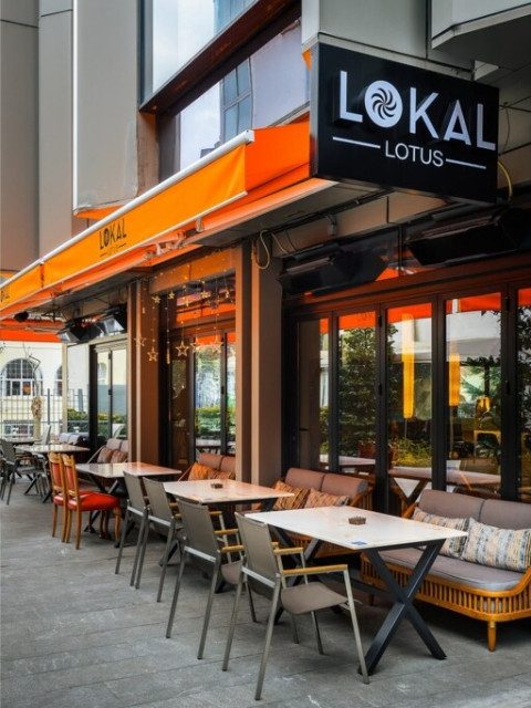 Lokal Lotus Restaurant