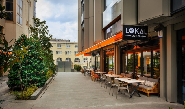 Lokal Lotus Restaurant