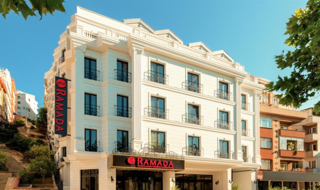 Ramada by Wyndham Istanbul Golden Horn