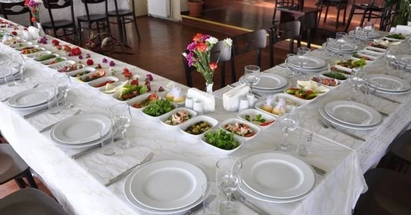 Noon Restaurant