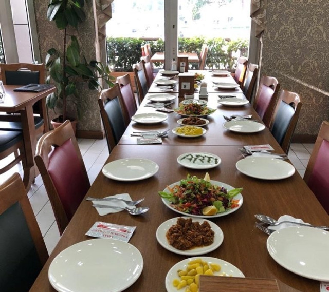 Saray Erzurum Cağ Kebabı