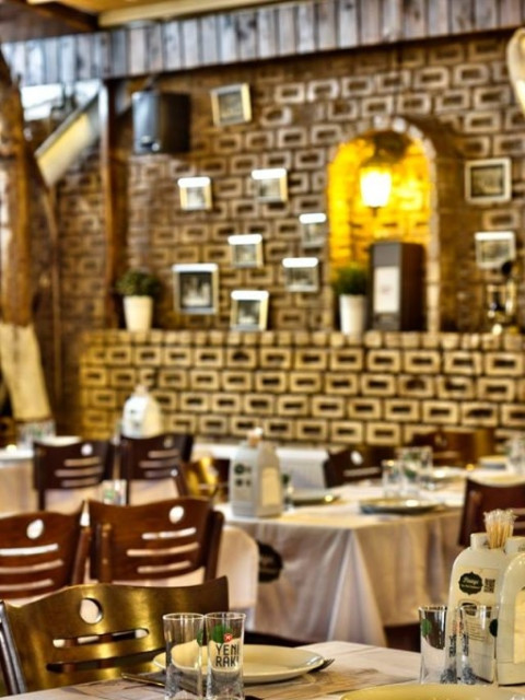 Piraye Taş Plak Restaurant