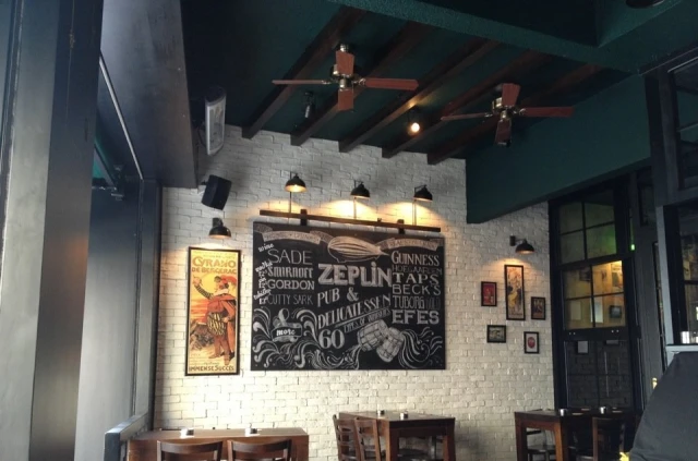 Zeplin Pub