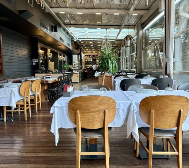 Tike Restaurant IstMarina