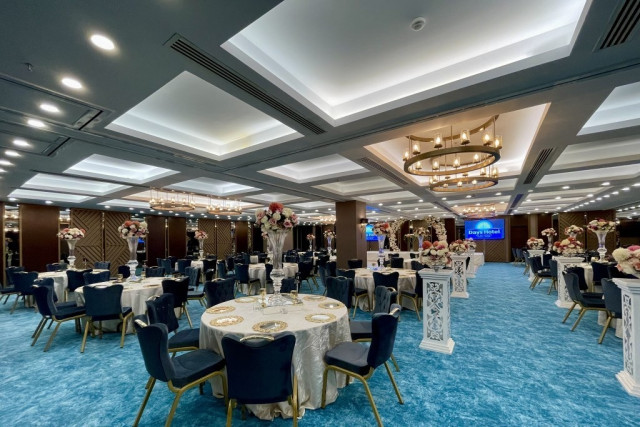 Days Hotel By Wyndham Maltepe