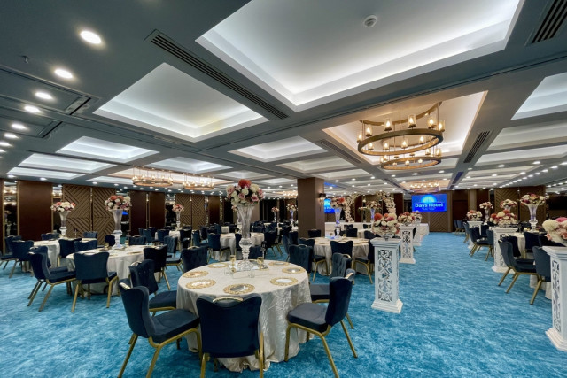 Days Hotel By Wyndham Maltepe