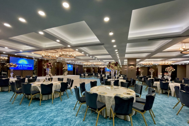 Days Hotel By Wyndham Maltepe