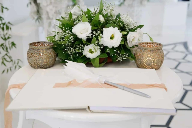Ve Hotels Karşıyaka (Vilayetler Evi)