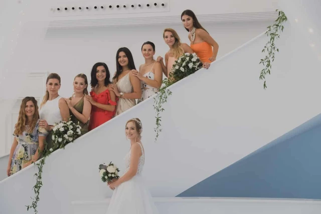 Ve Hotels Karşıyaka (Vilayetler Evi)