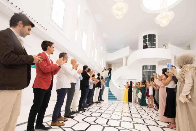 Ve Hotels Karşıyaka (Vilayetler Evi)