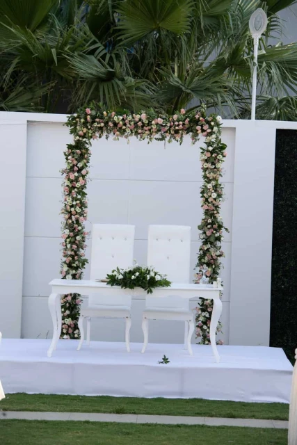 Ve Hotels Karşıyaka (Vilayetler Evi)