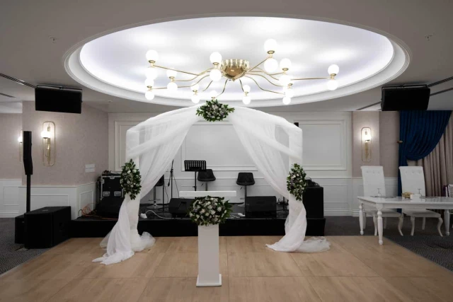 Ve Hotels Karşıyaka (Vilayetler Evi)