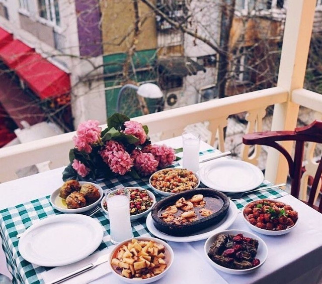 Agapia Mezze & Meyhane