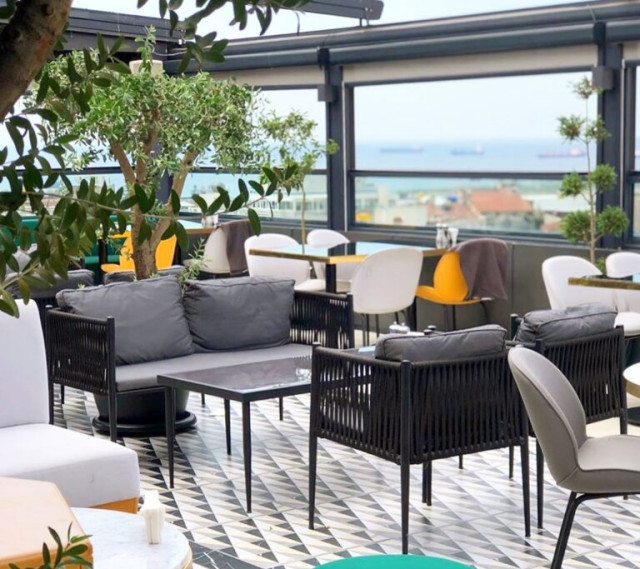 Lotiz Lounge