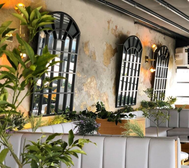 Lotiz Lounge