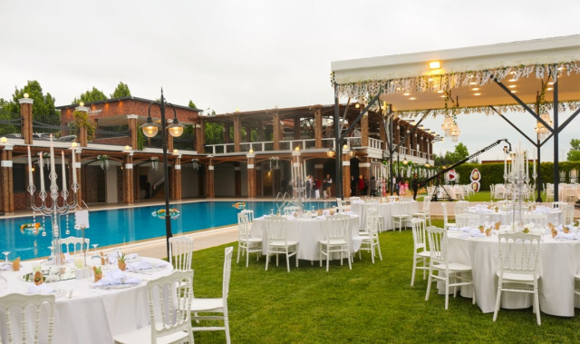 Alcazar Wedding Garden & Pool