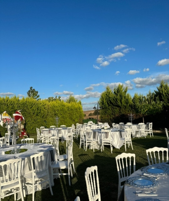 Alcazar Wedding Garden & Pool