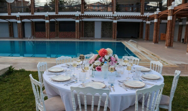 Alcazar Wedding Garden & Pool