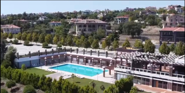 Alcazar Wedding Garden & Pool