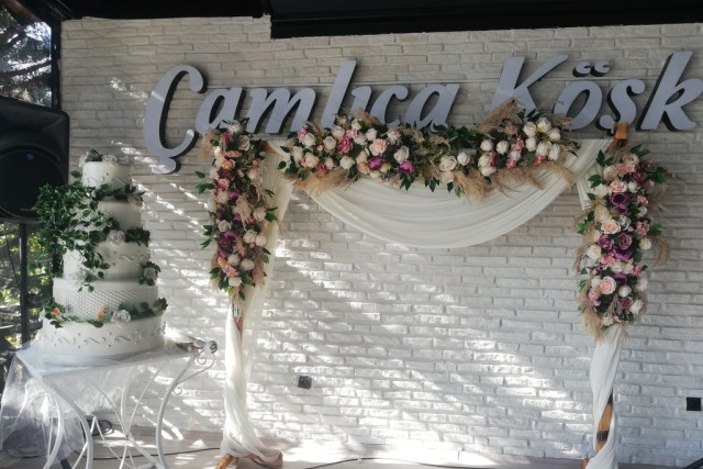 Çamlıca Köşk Cam Salon