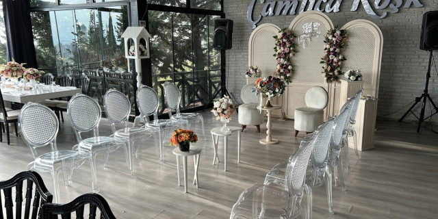 Çamlıca Köşk Cam Salon