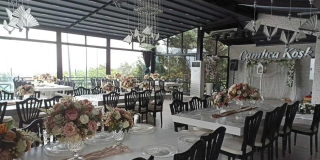 Çamlıca Köşk Cam Salon