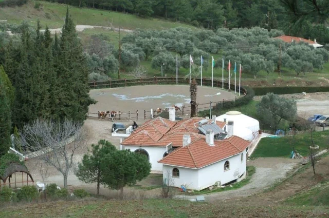 Alaş Kımız Çiftliği Kazak Vadisi