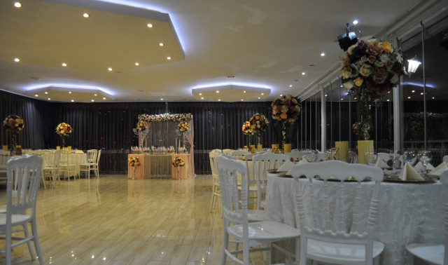 Mona Wedding & Banquet