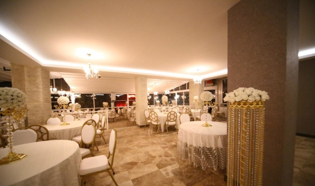 Mona Wedding & Banquet