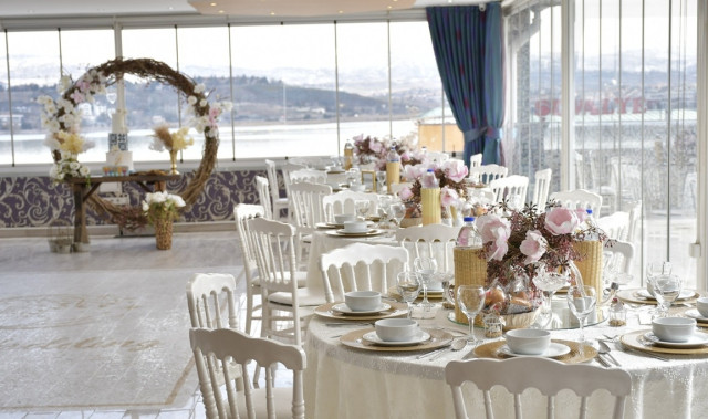 Mona Wedding & Banquet