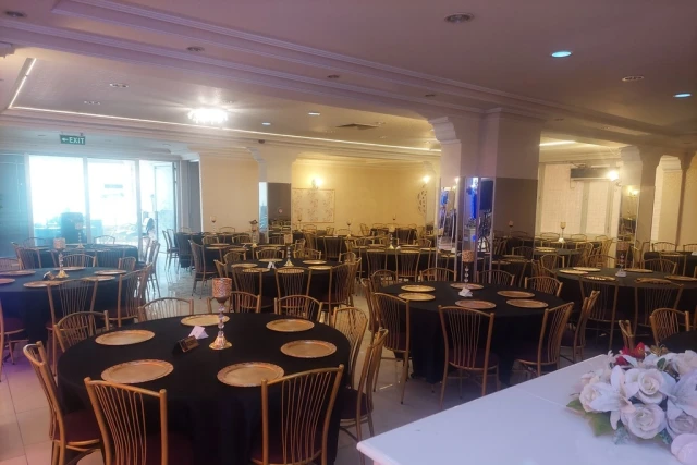 Like & Star Wedding