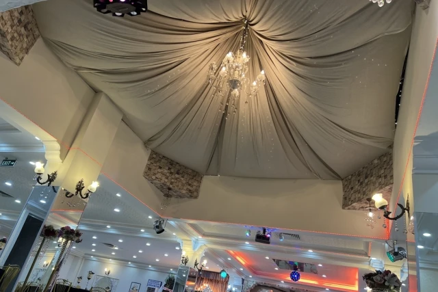 Like & Star Wedding