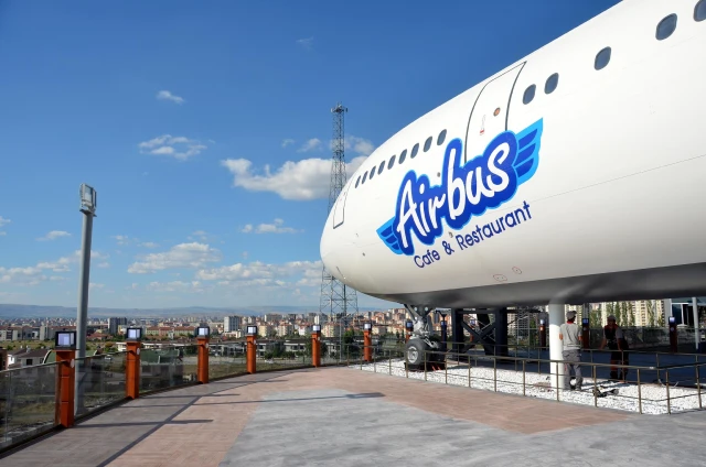 Airbus Cafe & Restaurant