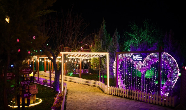 Flora Garden Kır Bahçesi