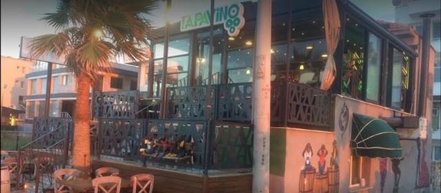 Tapavino Cafe & Restaurant