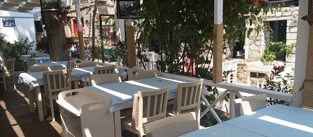 Rakı Adabı Meyhane