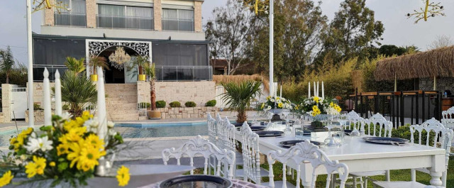 Pour La Vie Wedding Hotel