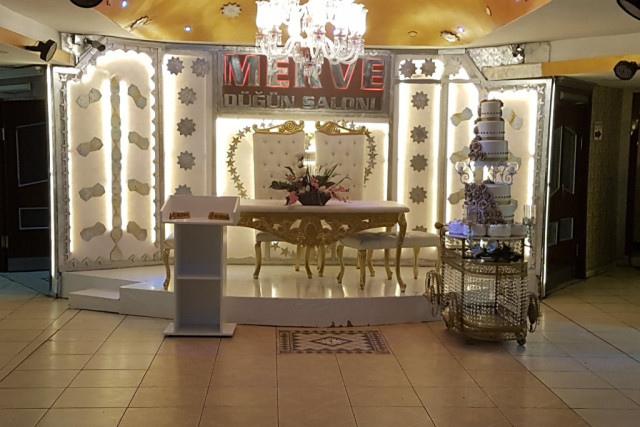 Merve Deluxe Düğün & Kına Salonu