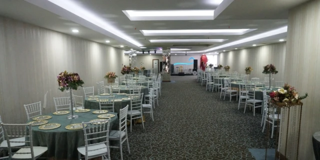 Reyna Premium Hotel
