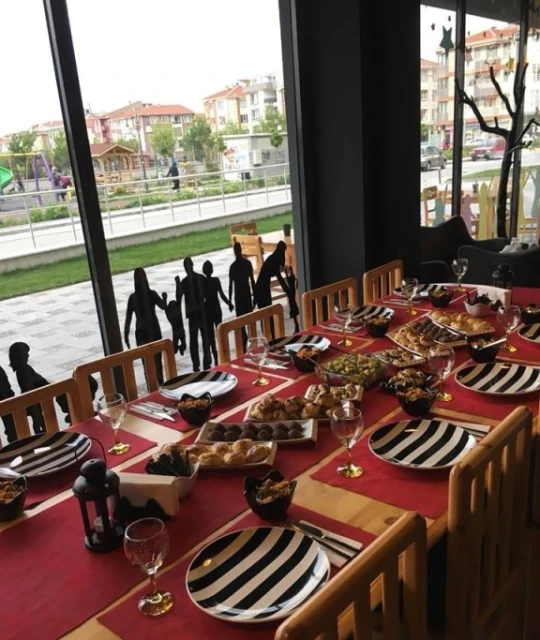 Bir Düş Bir Oyun Cafe