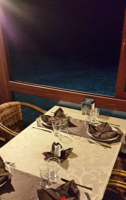 Set Beach & Restaurant