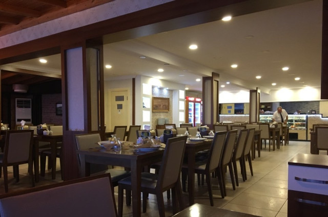 Limon Buryan Restaurant