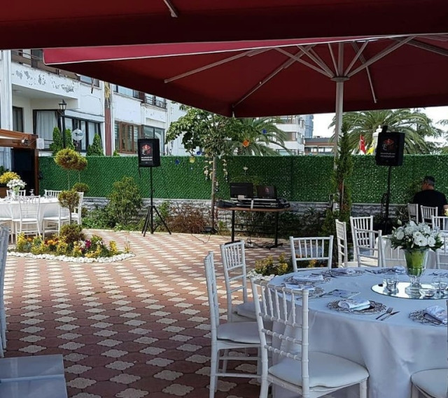 Sea Garden Hotel & Restaurant