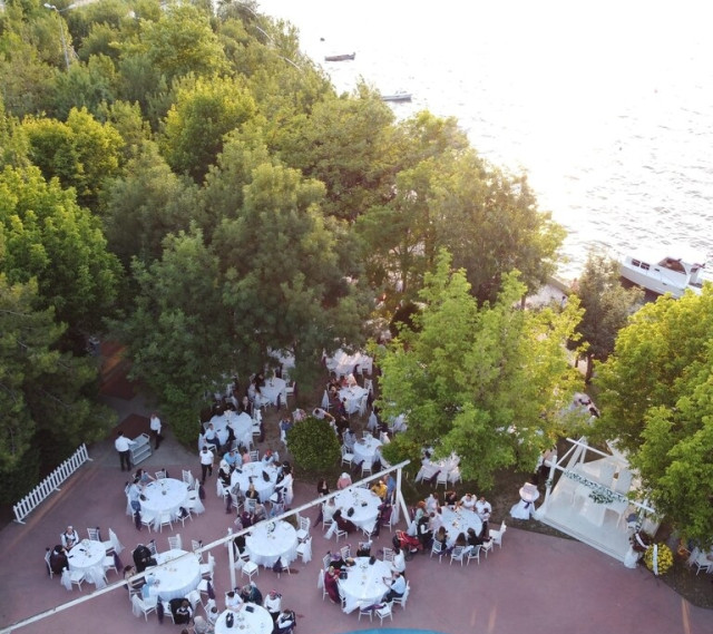 Sahil Cafe Restaurant Kır Düğünü