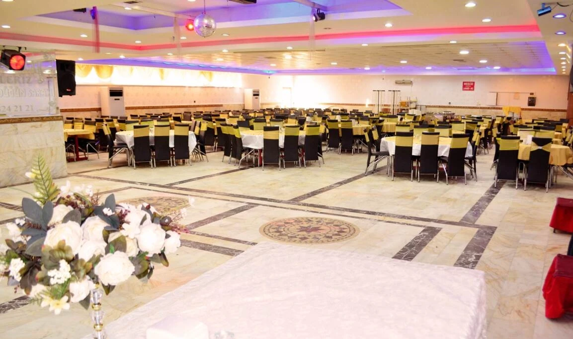 tuana-dugun-sarayi-mavi-salon-0ZKF8aV