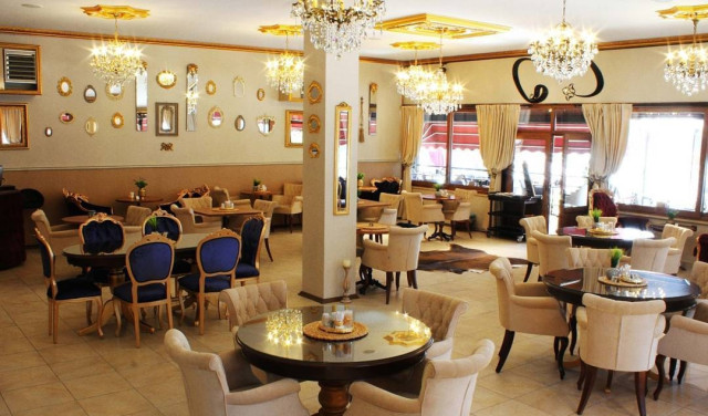 Beyaz Konak Cafe Restaurant