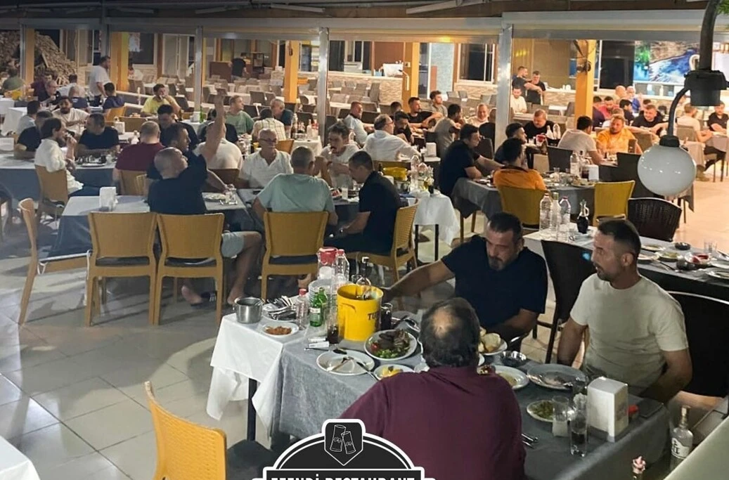 efendi-restaurant-0auPIKN